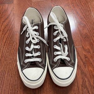 Converse Low Tops